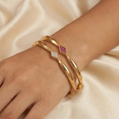 Divanshi Bangle ( Set of 2 )