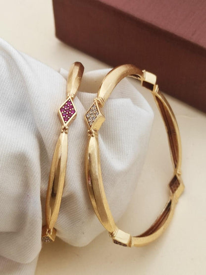Divanshi Bangle ( Set of 2 )