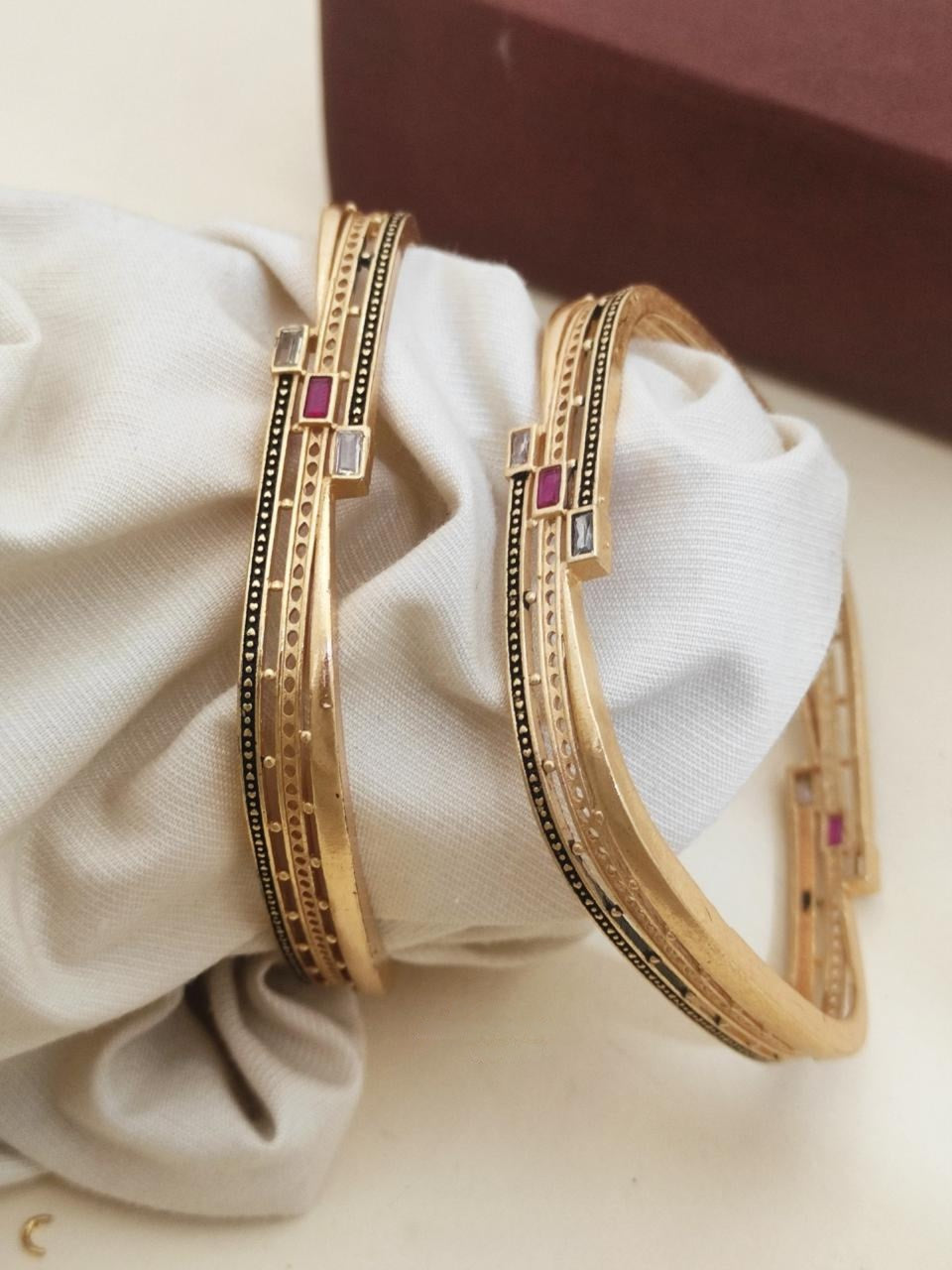 Bhavya Bangle (Set of 2 )