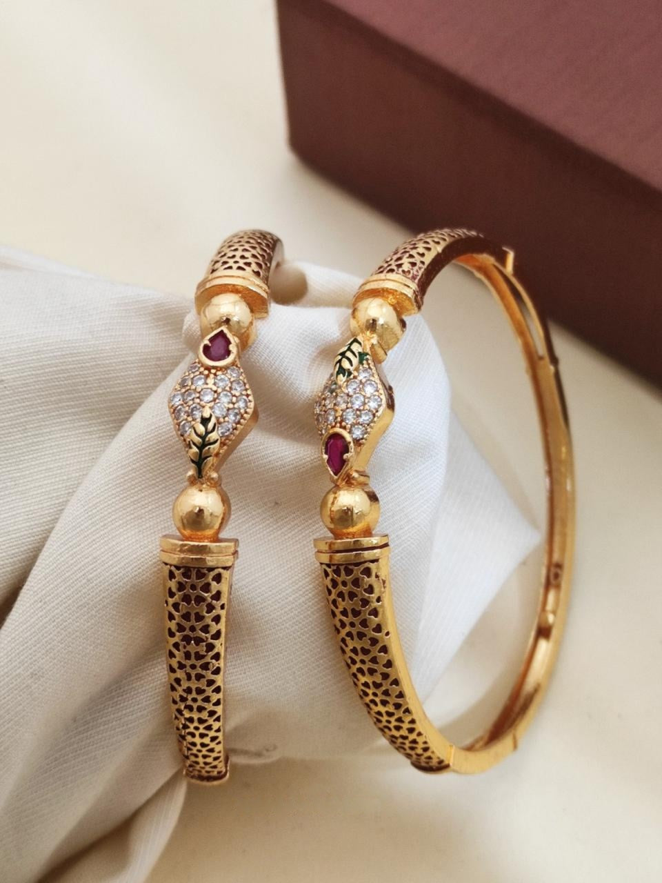 The Aabira Stack (Set of 6 Pcs / 3 Pairs)