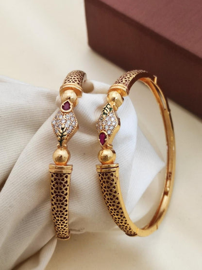 The Aabira Stack (Set of 6 Pcs / 3 Pairs)